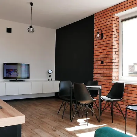 Apartman Emerald Center *